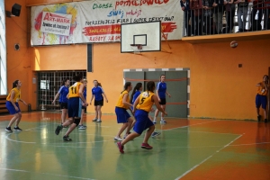 Zawody powiatowe w piłkę koszykową dziewcząt w roku szkolnym 2016/2017 - zdjęcie9
