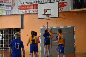Zawody powiatowe w piłkę koszykową dziewcząt w roku szkolnym 2016/2017 - zdjęcie5